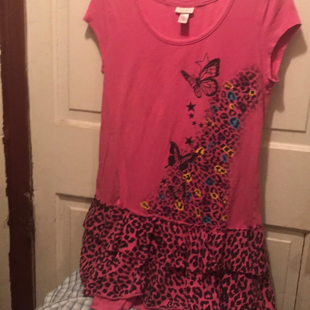 T-shirt with ruffled tiers